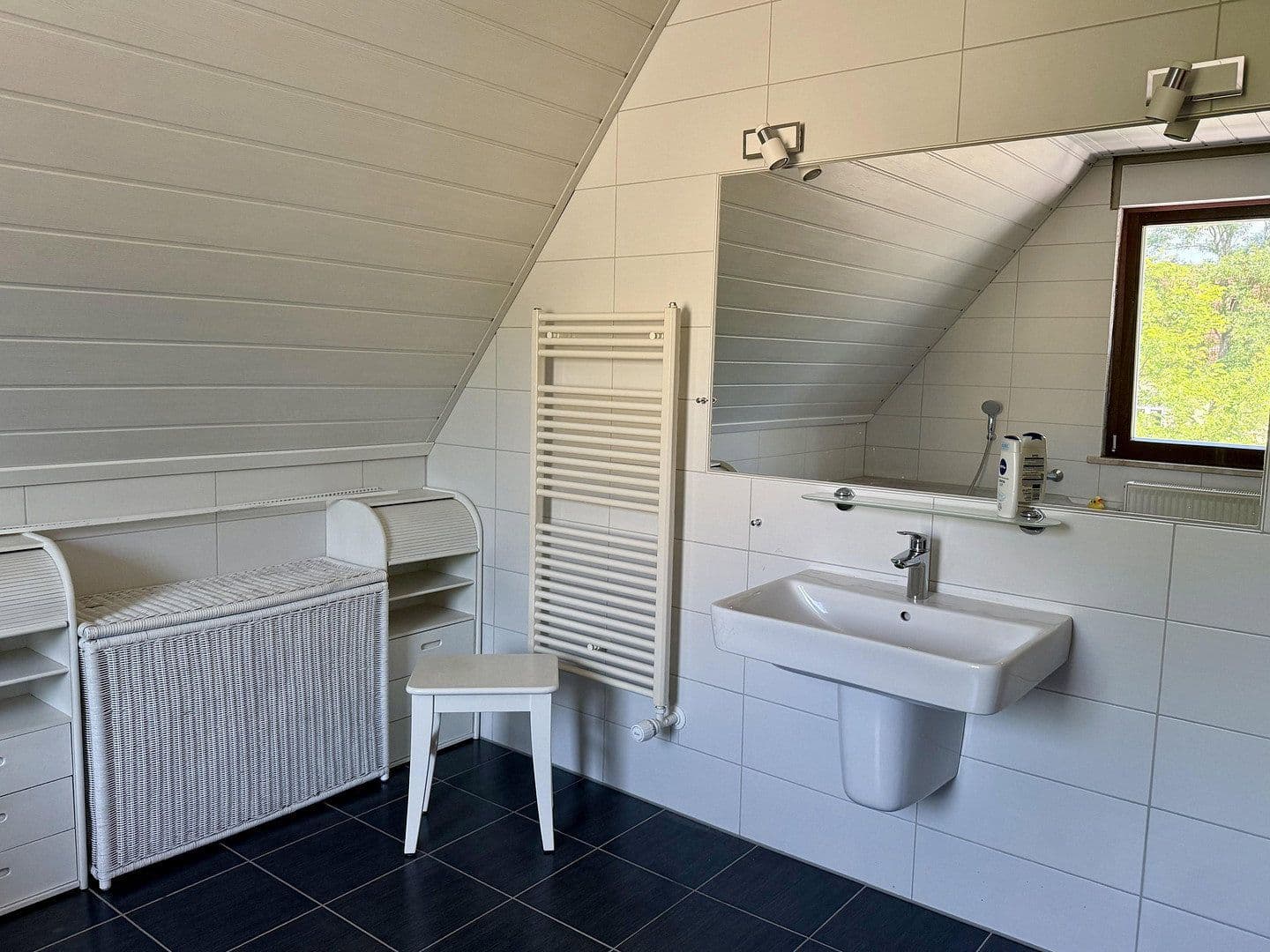 Prodej domu 231 m², pozemek 525 m², Dessau-Roßlau, Sasko-Anhaltsko Prodej domu 231 m², pozemek 525 m², Dessau-Roßlau, Sasko-Anhaltsko