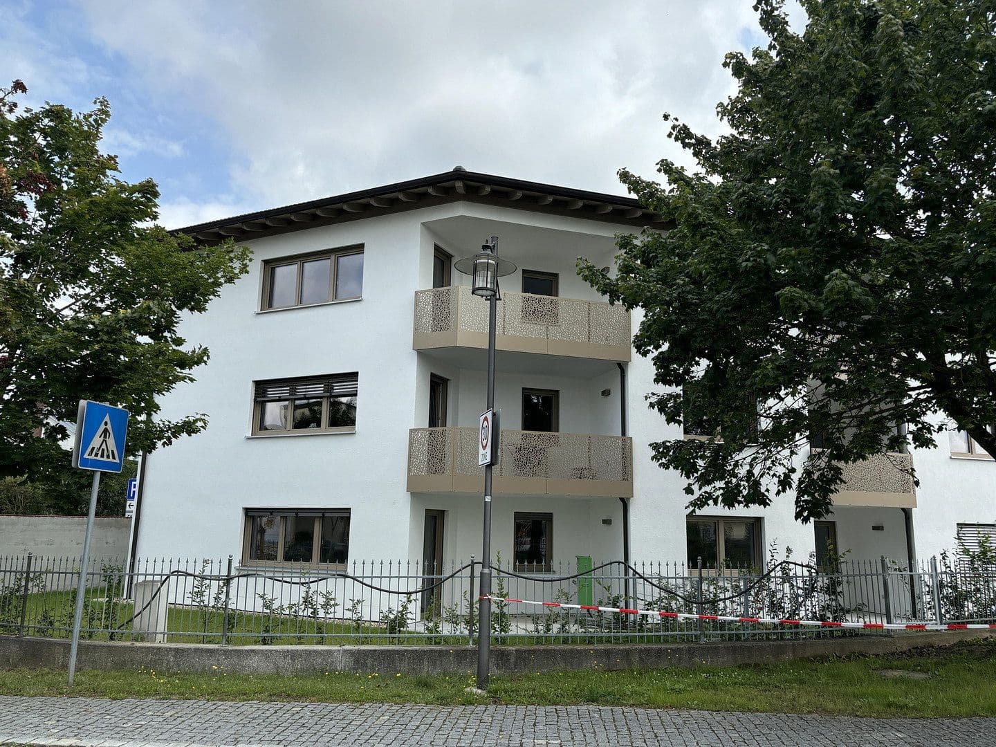 Prodej bytu 3+1 80 m², Straubinger Straße 19, Geiselhöring, Bavorsko Prodej bytu 3+1 80 m², Straubinger Straße 19, Geiselhöring, Bavorsko