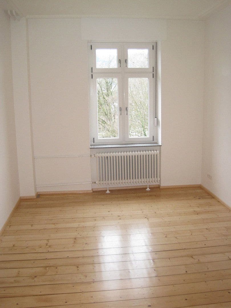 Pronájem bytu 3+1 75 m², Baden-Baden, Bádensko-Württembersko Pronájem bytu 3+1 75 m², Baden-Baden, Bádensko-Württembersko