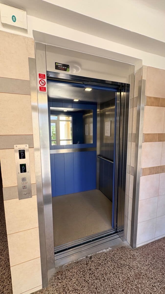 Prodej bytu 2+kk 47 m², Vokovická, Praha, Praha Prodej bytu 2+kk 47 m², Vokovická, Praha, Praha