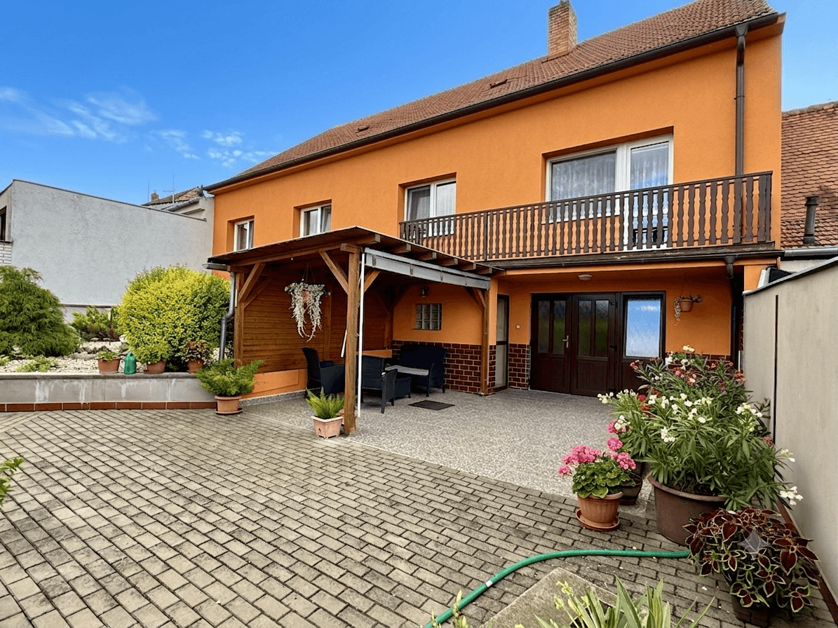 Prodej domu 235 m², pozemek 684 m², Kobylí, Jihomoravský kraj Prodej domu 235 m², pozemek 684 m², Kobylí, Jihomoravský kraj