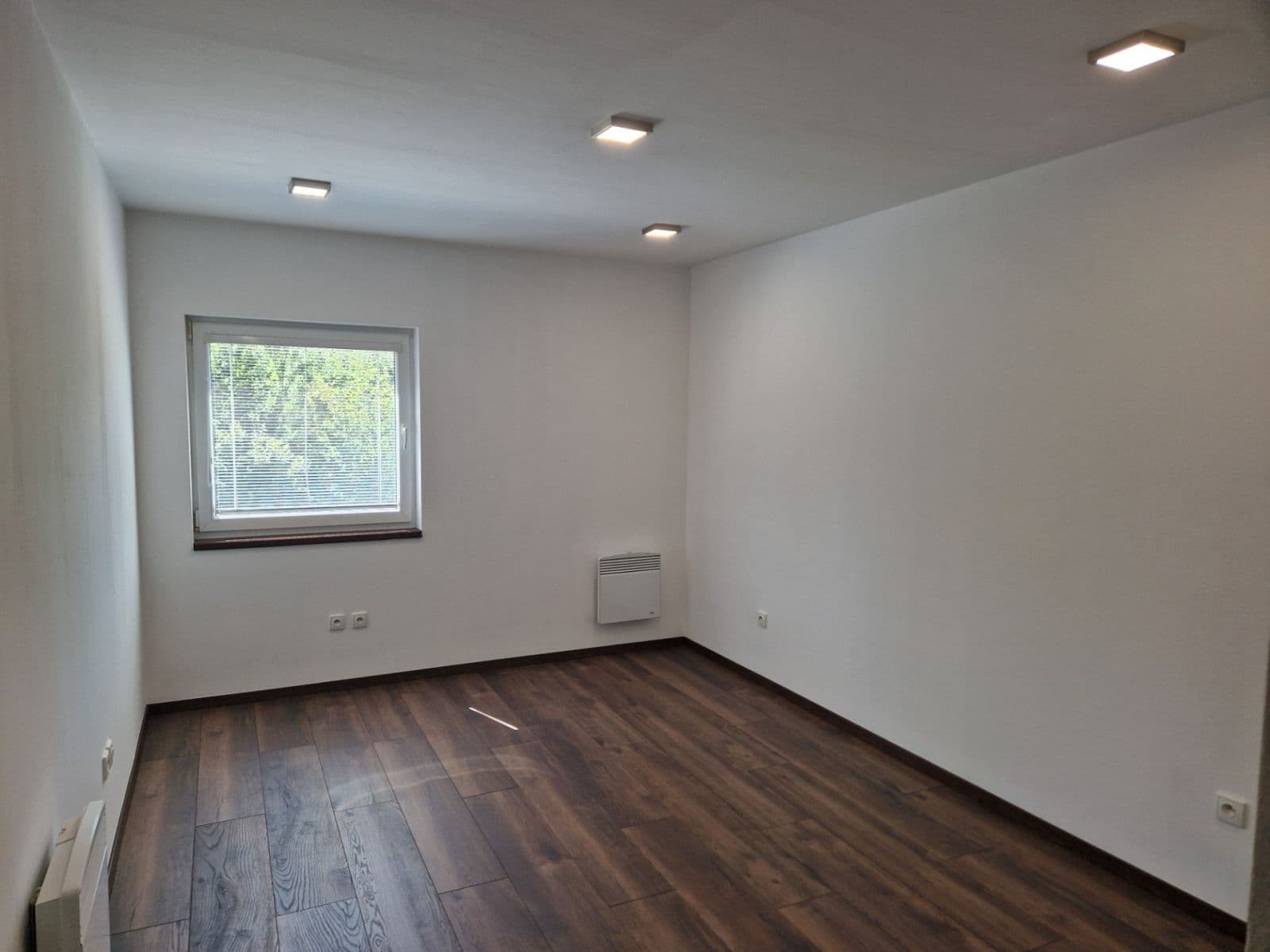 Pronájem bytu 3+kk 68 m², Ke Kaštanům, Bořanovice, Středočeský kraj Pronájem bytu 3+kk 68 m², Ke Kaštanům, Bořanovice, Středočeský kraj