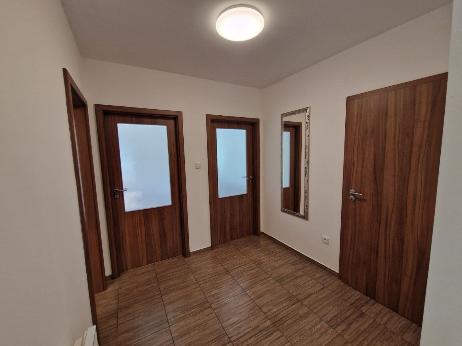 Pronájem bytu 3+kk 68 m², Ke Kaštanům, Bořanovice, Středočeský kraj Pronájem bytu 3+kk 68 m², Ke Kaštanům, Bořanovice, Středočeský kraj
