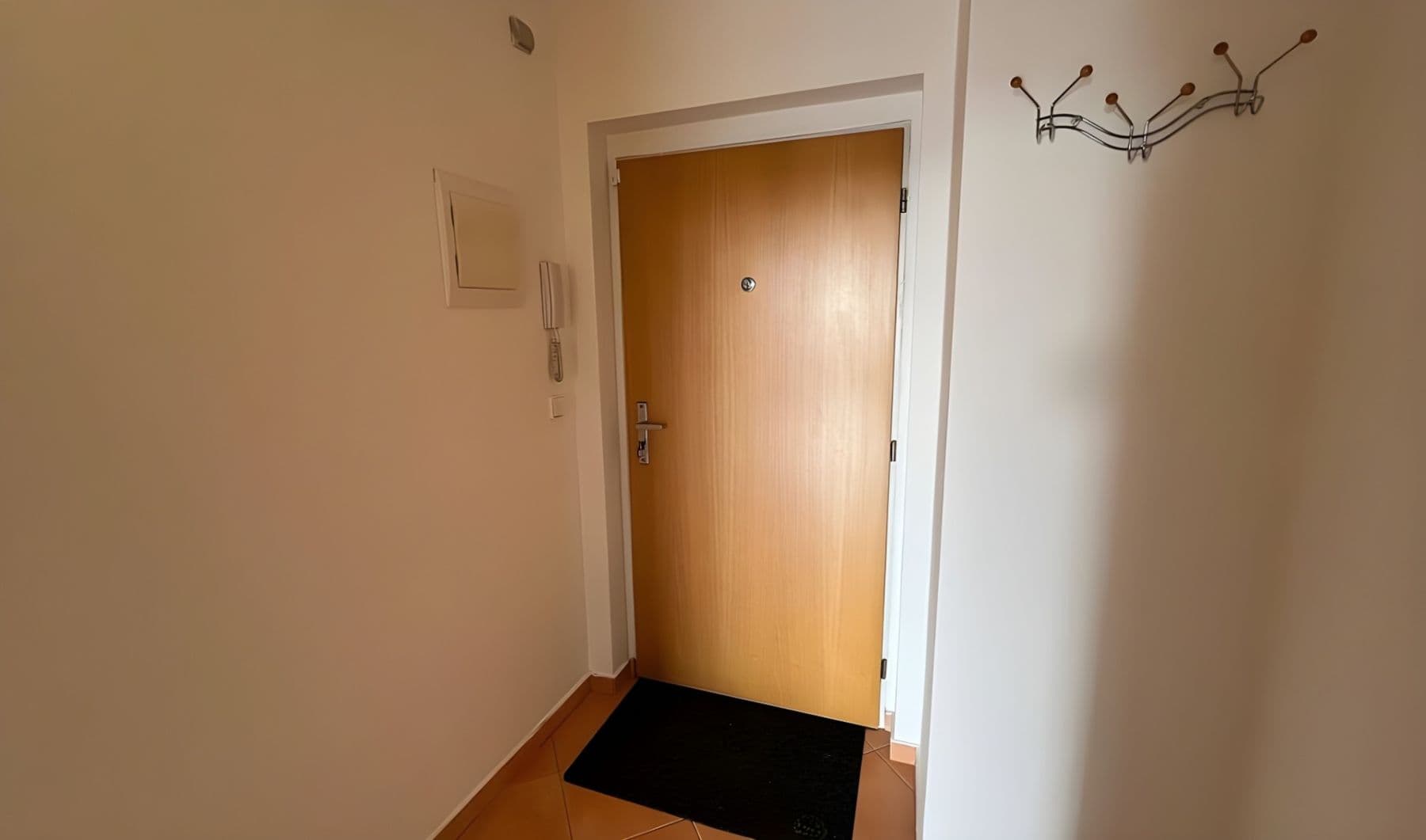 Pronájem bytu 1+kk 42 m², Názovská, Praha, Praha Pronájem bytu 1+kk 42 m², Názovská, Praha, Praha