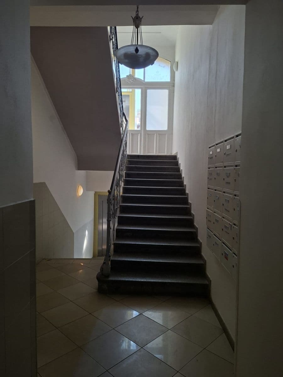 Prodej bytu 2+kk 69 m², Moskevská, Praha, Praha Prodej bytu 2+kk 69 m², Moskevská, Praha, Praha