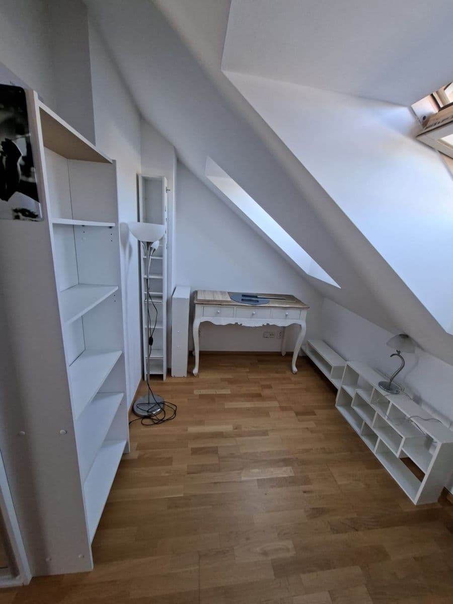 Prodej bytu 2+kk 69 m², Moskevská, Praha, Praha Prodej bytu 2+kk 69 m², Moskevská, Praha, Praha