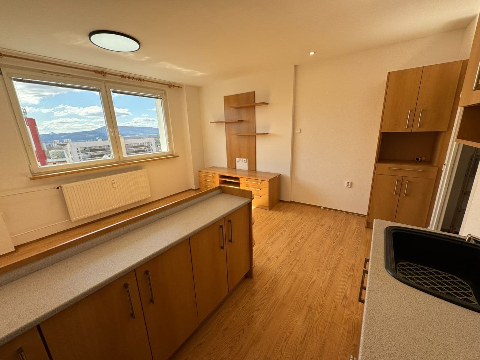 Pronájem bytu 2+kk 40 m², Bratří Čapků, Česká Lípa, Liberecký kraj Pronájem bytu 2+kk 40 m², Bratří Čapků, Česká Lípa, Liberecký kraj