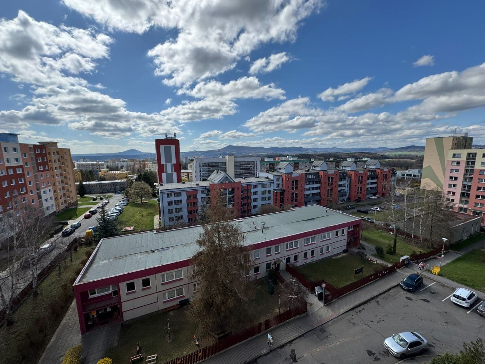 Pronájem bytu 2+kk 40 m², Bratří Čapků, Česká Lípa, Liberecký kraj Pronájem bytu 2+kk 40 m², Bratří Čapků, Česká Lípa, Liberecký kraj