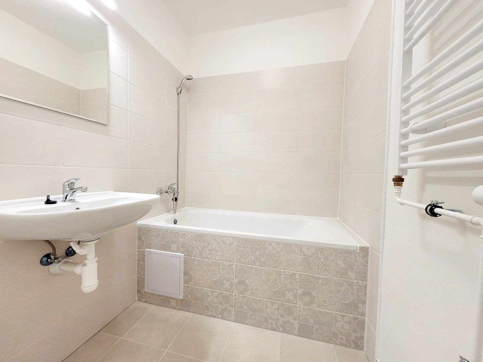 Pronájem bytu 3+kk 72 m², Hlavní třída, Havířov, Moravskoslezský kraj Pronájem bytu 3+kk 72 m², Hlavní třída, Havířov, Moravskoslezský kraj