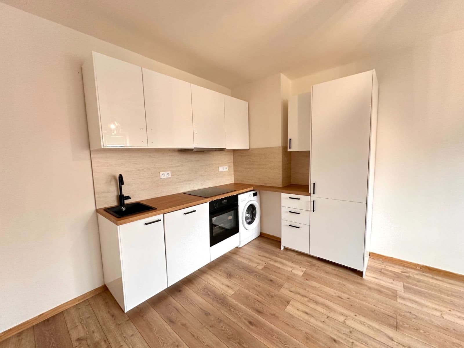 Prodej bytu 3+kk 51 m², Jičínská, Mladá Boleslav, Středočeský kraj Prodej bytu 3+kk 51 m², Jičínská, Mladá Boleslav, Středočeský kraj