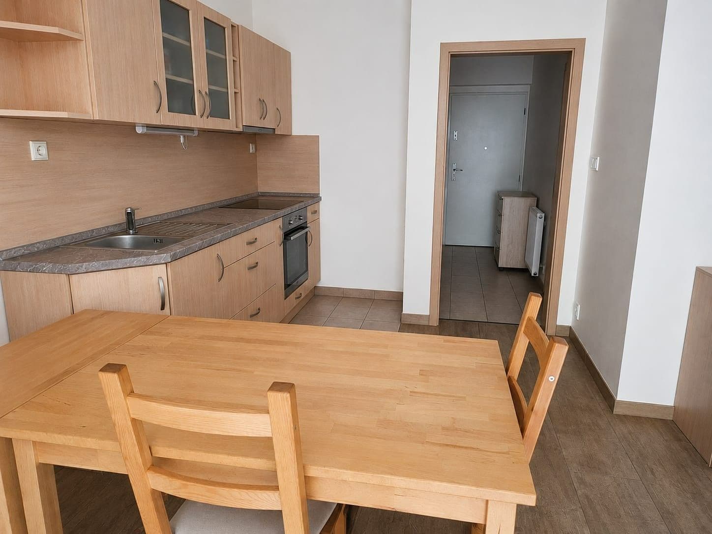 Prodej bytu 3+kk 80 m², Lederova, Roztoky, Středočeský kraj Prodej bytu 3+kk 80 m², Lederova, Roztoky, Středočeský kraj