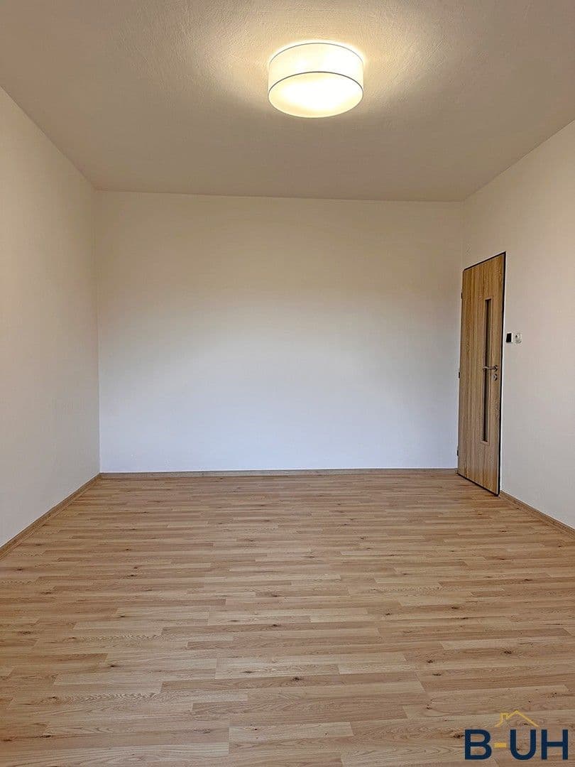 Prodej bytu 1+1 36 m², Za Dolním kostelem, Uherský Brod, Zlínský kraj Prodej bytu 1+1 36 m², Za Dolním kostelem, Uherský Brod, Zlínský kraj