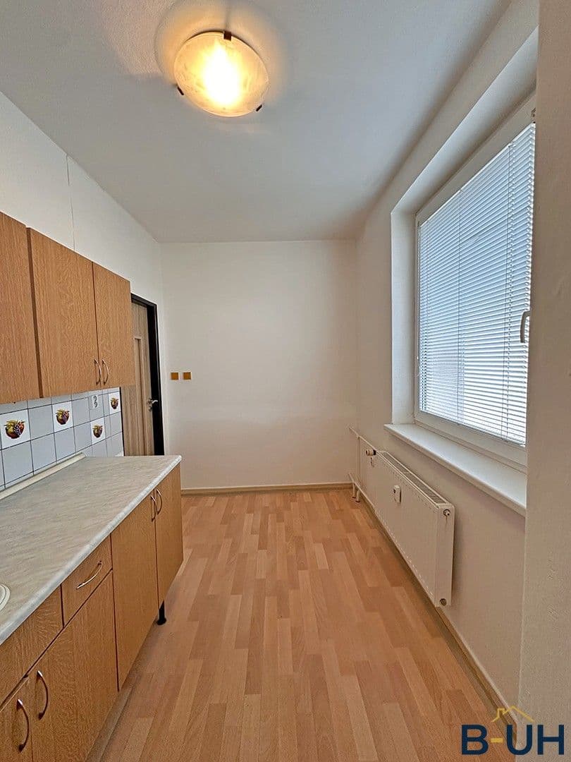 Prodej bytu 1+1 36 m², Za Dolním kostelem, Uherský Brod, Zlínský kraj Prodej bytu 1+1 36 m², Za Dolním kostelem, Uherský Brod, Zlínský kraj