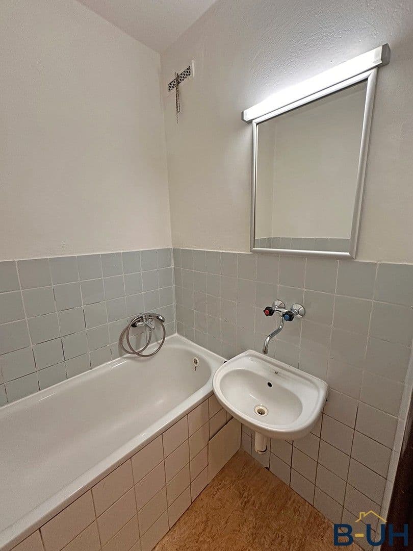 Prodej bytu 1+1 36 m², Za Dolním kostelem, Uherský Brod, Zlínský kraj Prodej bytu 1+1 36 m², Za Dolním kostelem, Uherský Brod, Zlínský kraj