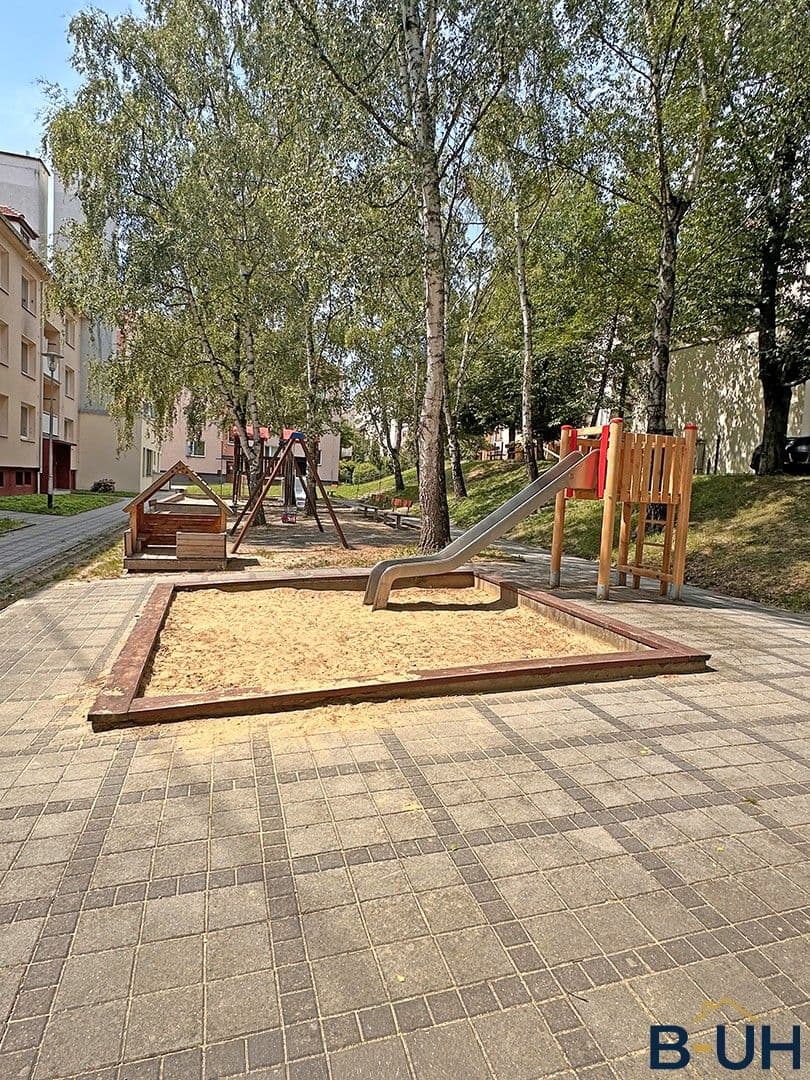 Prodej bytu 1+1 36 m², Za Dolním kostelem, Uherský Brod, Zlínský kraj Prodej bytu 1+1 36 m², Za Dolním kostelem, Uherský Brod, Zlínský kraj