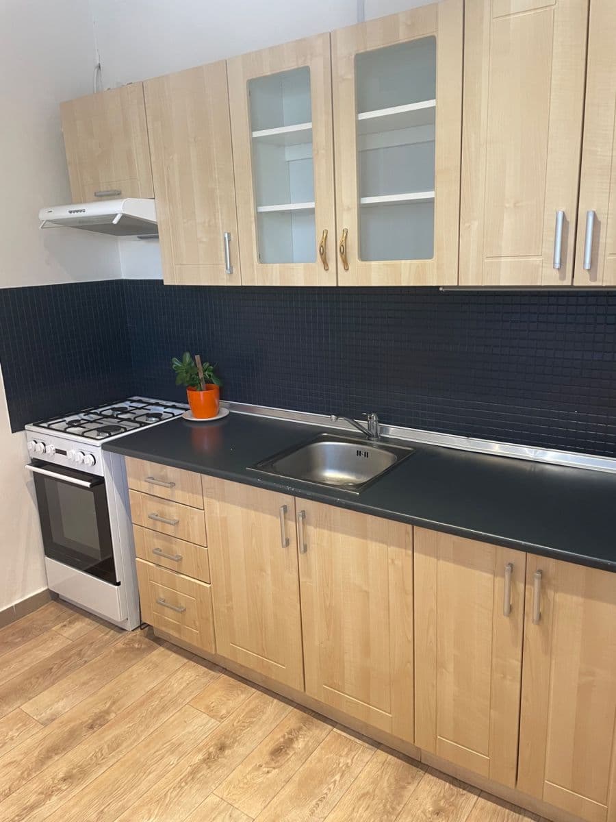 Pronájem bytu 1+1 35 m², sídliště Svobody, Prostějov, Olomoucký kraj Pronájem bytu 1+1 35 m², sídliště Svobody, Prostějov, Olomoucký kraj