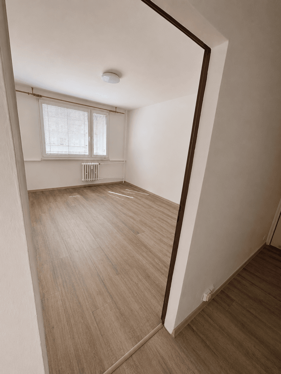 Pronájem bytu 3+1 90 m², U Pivovarské zahrady, Ústí nad Labem, Ústecký kraj Pronájem bytu 3+1 90 m², U Pivovarské zahrady, Ústí nad Labem, Ústecký kraj