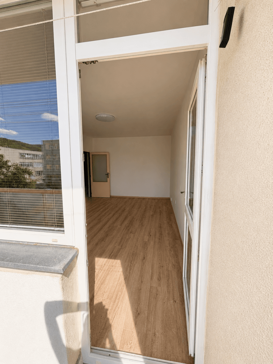 Pronájem bytu 3+1 90 m², U Pivovarské zahrady, Ústí nad Labem, Ústecký kraj Pronájem bytu 3+1 90 m², U Pivovarské zahrady, Ústí nad Labem, Ústecký kraj