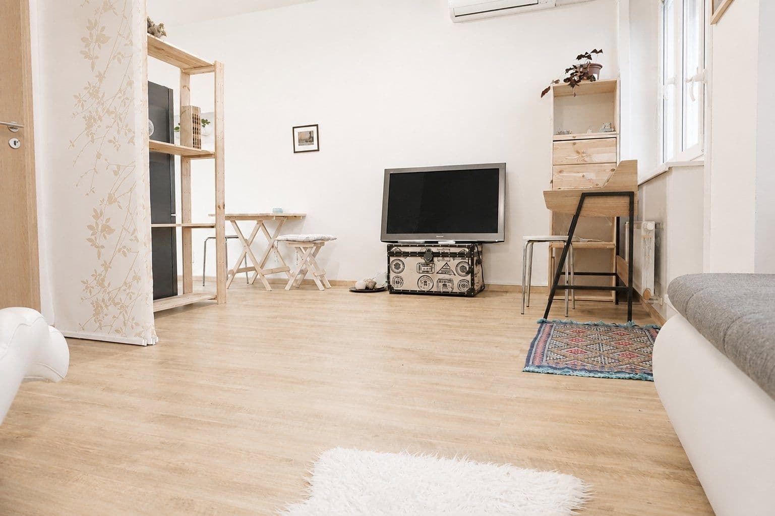 Pronájem bytu 1+kk 32 m², V Honech, Klecany, Středočeský kraj Pronájem bytu 1+kk 32 m², V Honech, Klecany, Středočeský kraj