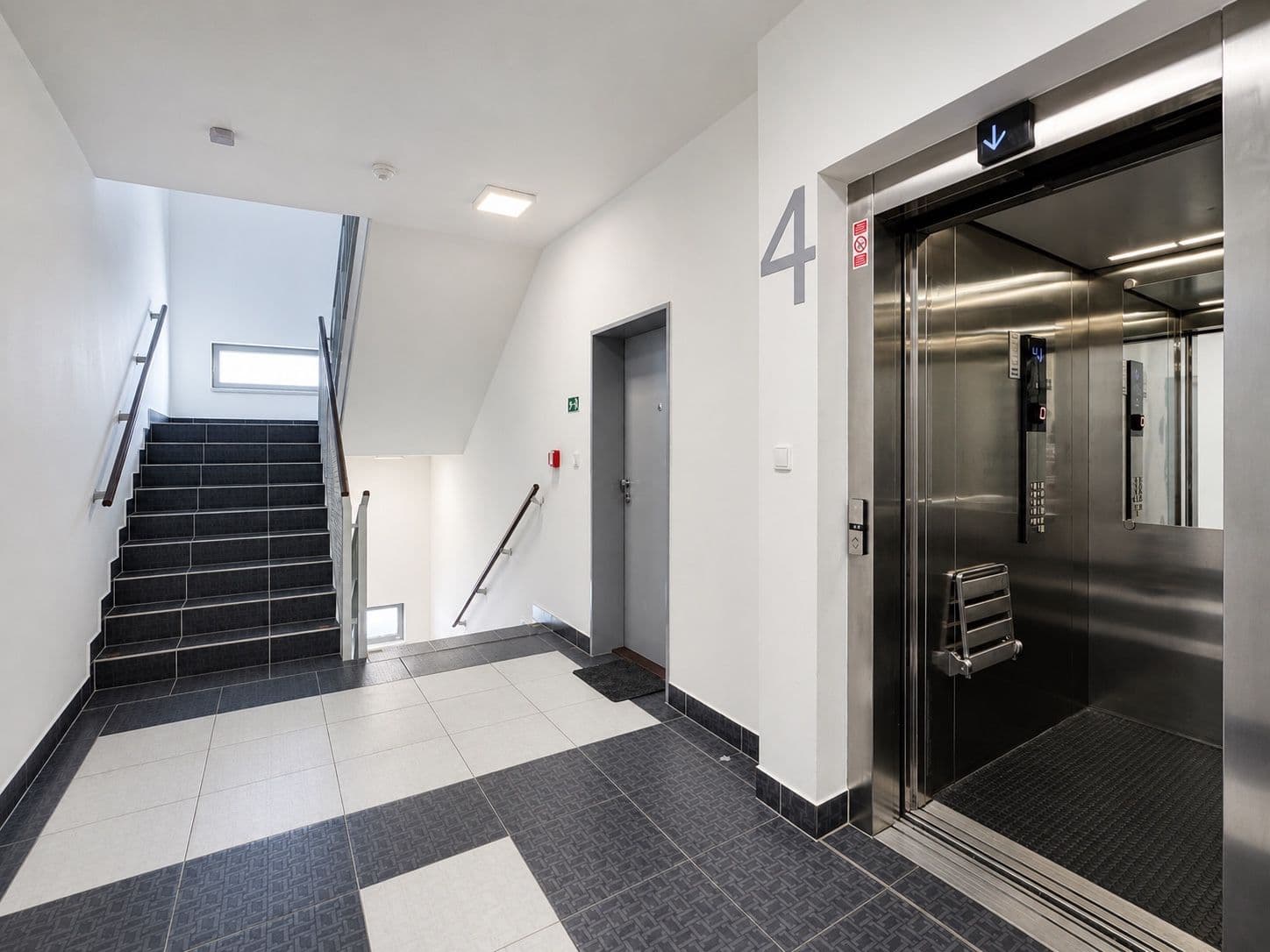 Pronájem bytu 2+kk 47 m², U Svobodárny, Praha, Praha Pronájem bytu 2+kk 47 m², U Svobodárny, Praha, Praha