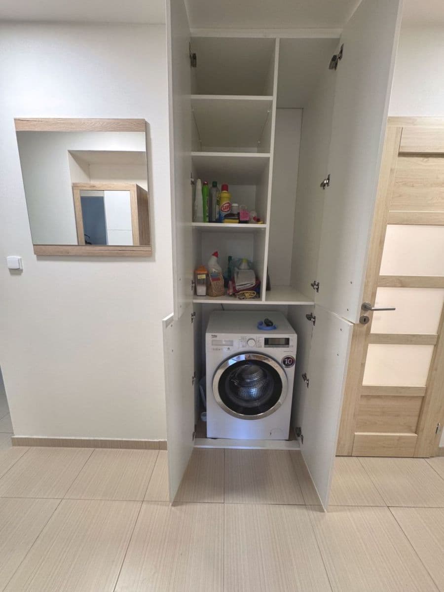 Pronájem bytu 3+1 77 m², Radbuzská, Praha, Praha Pronájem bytu 3+1 77 m², Radbuzská, Praha, Praha