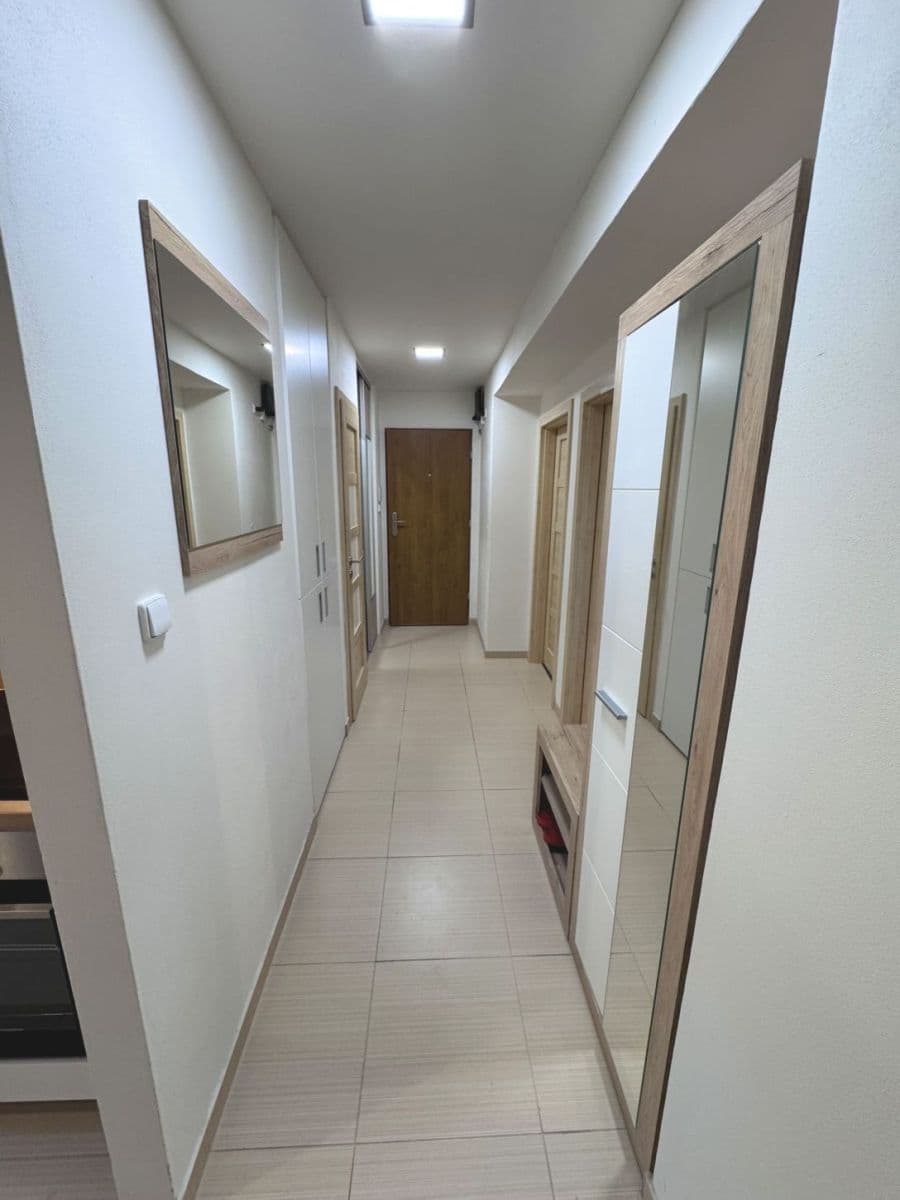 Pronájem bytu 3+1 77 m², Radbuzská, Praha, Praha Pronájem bytu 3+1 77 m², Radbuzská, Praha, Praha