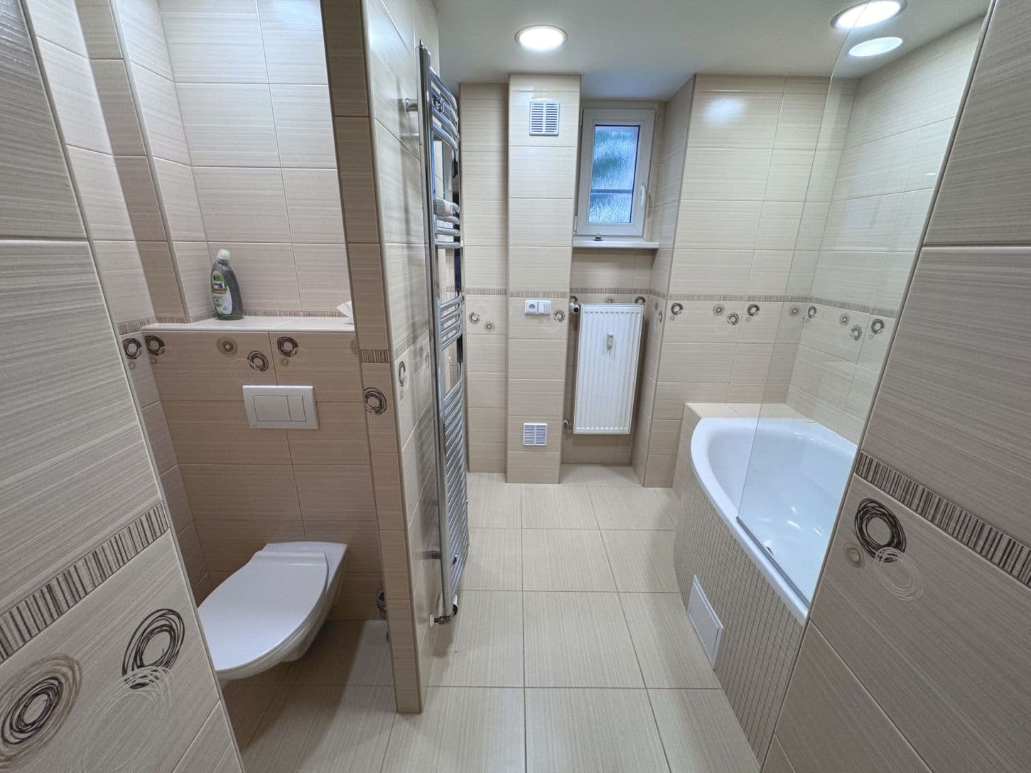 Pronájem bytu 3+1 77 m², Radbuzská, Praha, Praha Pronájem bytu 3+1 77 m², Radbuzská, Praha, Praha