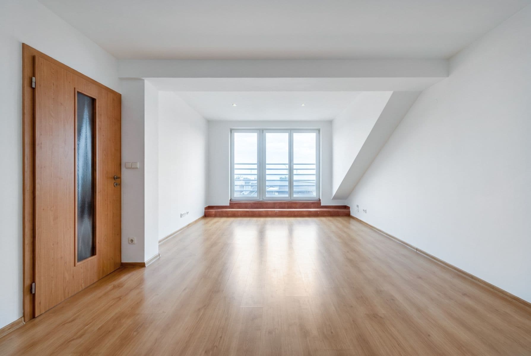 Prodej bytu 2+1 75 m², Primátorská, Praha, Praha Prodej bytu 2+1 75 m², Primátorská, Praha, Praha