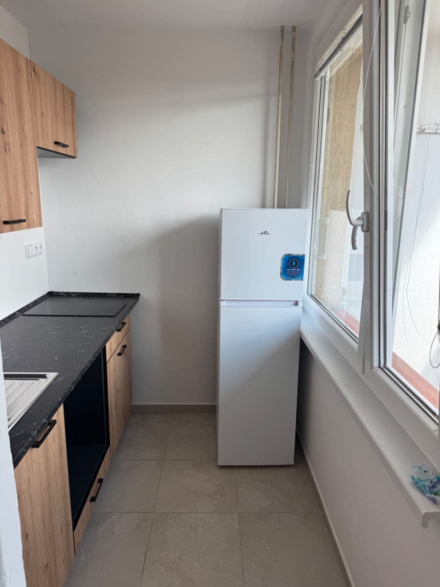 Pronájem bytu 1+kk 28 m², Palackého třída, Pardubice, Pardubický kraj Pronájem bytu 1+kk 28 m², Palackého třída, Pardubice, Pardubický kraj