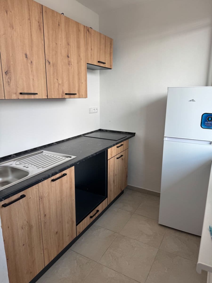 Pronájem bytu 1+kk 28 m², Palackého třída, Pardubice, Pardubický kraj Pronájem bytu 1+kk 28 m², Palackého třída, Pardubice, Pardubický kraj