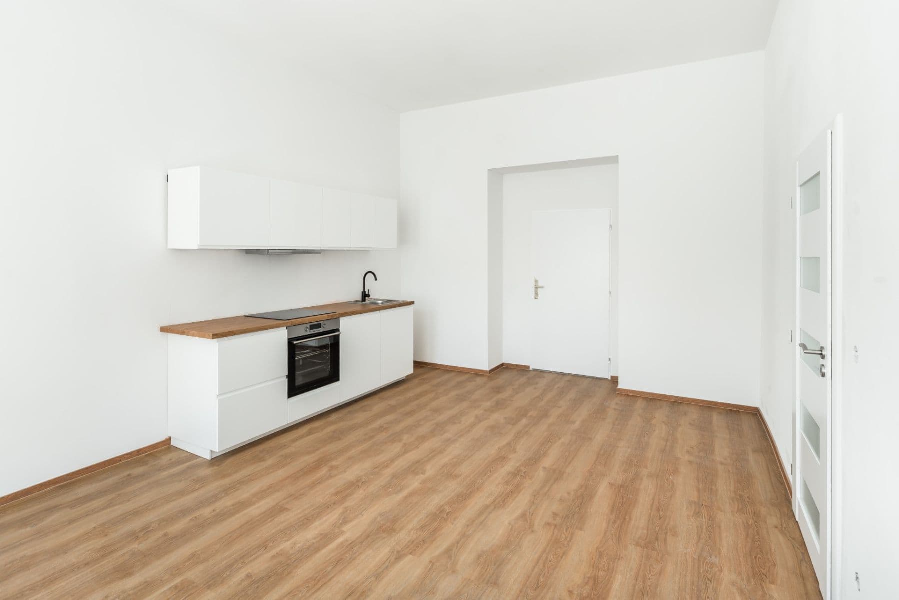 Prodej bytu 2+kk 47 m², náměstí Bratří Synků, Praha, Praha Prodej bytu 2+kk 47 m², náměstí Bratří Synků, Praha, Praha
