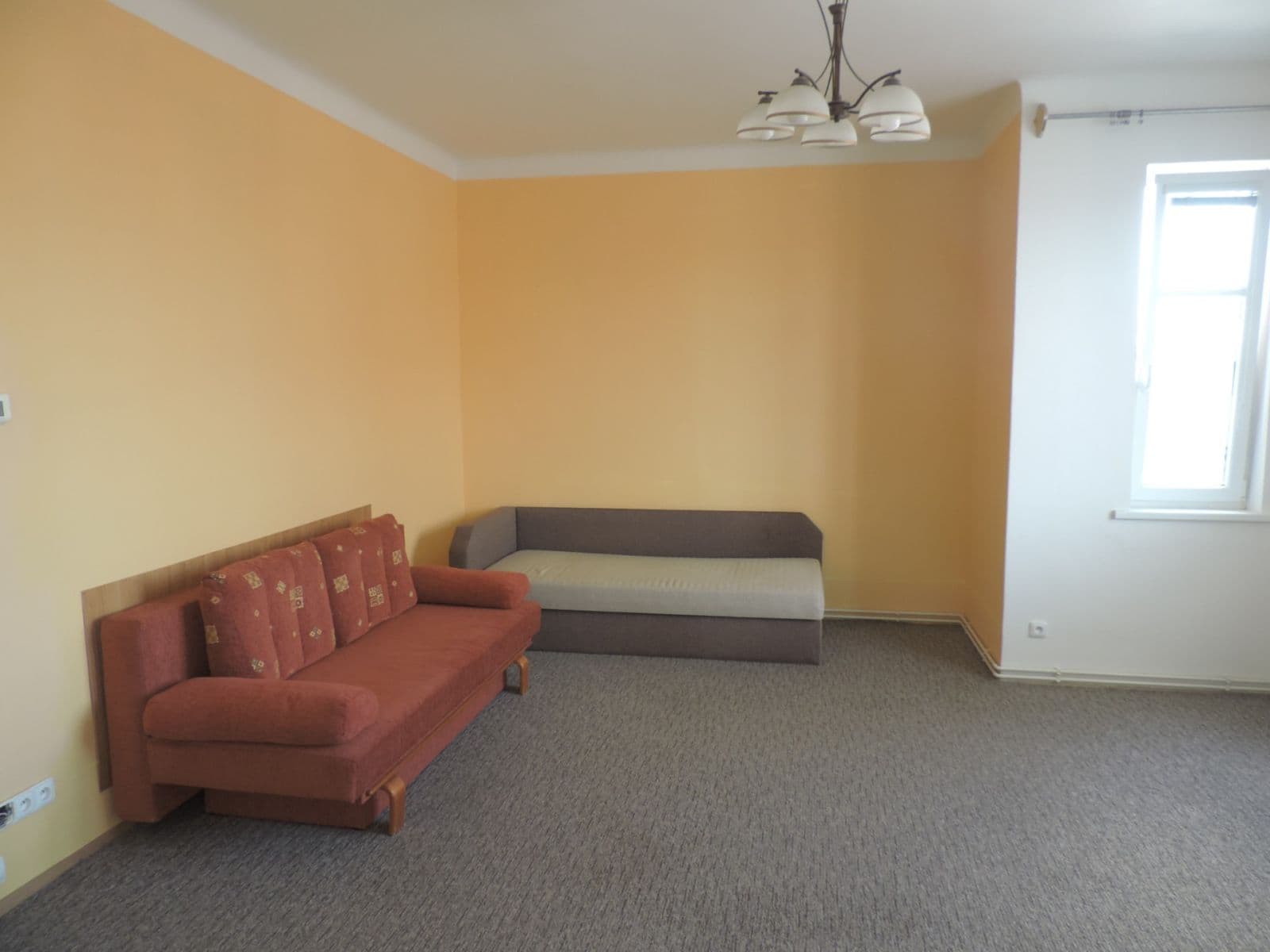 Pronájem bytu 1+1 53 m², Těsnohlídkova, Brno, Jihomoravský kraj Pronájem bytu 1+1 53 m², Těsnohlídkova, Brno, Jihomoravský kraj