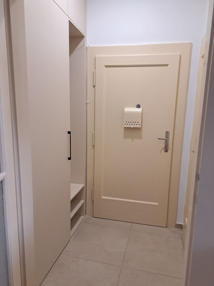 Pronájem bytu 1+kk 28 m², Vinohradská, Praha, Praha Pronájem bytu 1+kk 28 m², Vinohradská, Praha, Praha