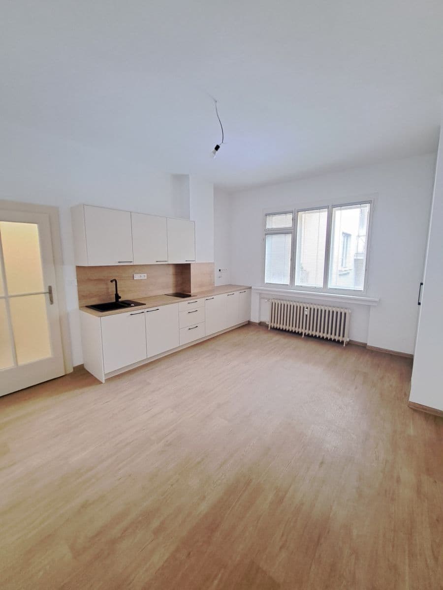 Pronájem bytu 1+kk 28 m², Vinohradská, Praha, Praha Pronájem bytu 1+kk 28 m², Vinohradská, Praha, Praha