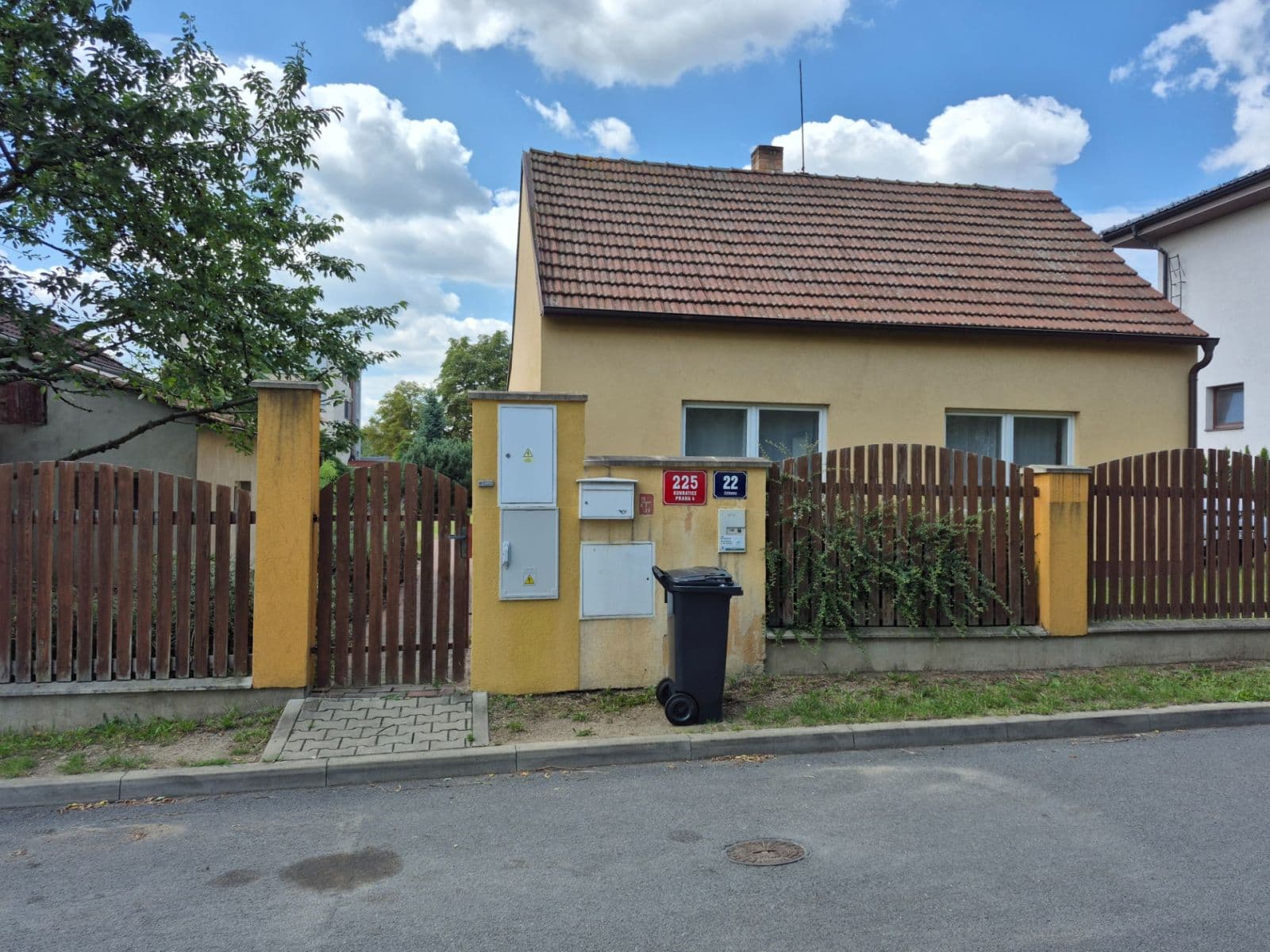 Pronájem domu 56 m², pozemek 900 m², Žižkova, Praha, Praha Pronájem domu 56 m², pozemek 900 m², Žižkova, Praha, Praha