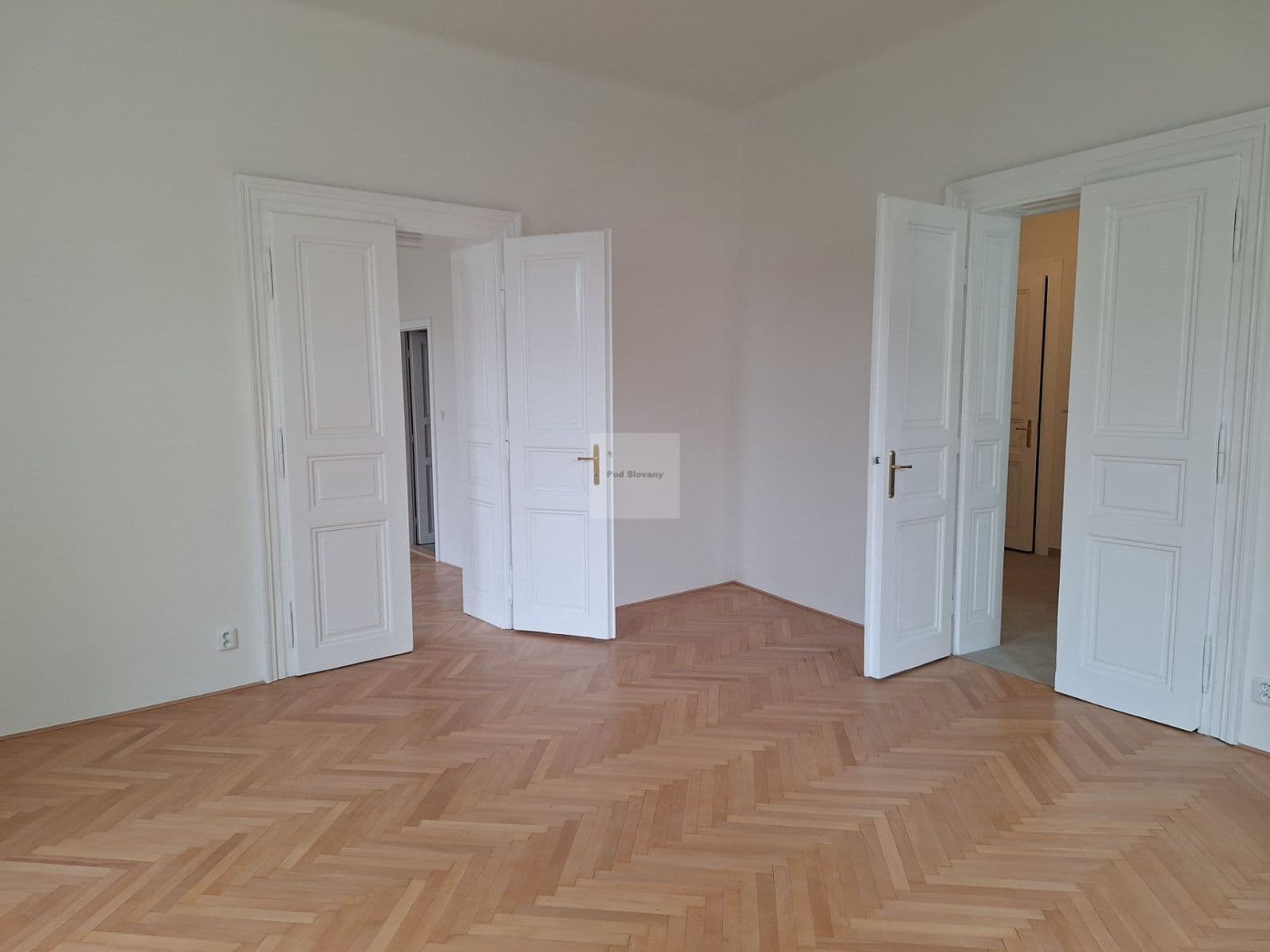 Pronájem bytu 2+1 67 m², Pod Slovany, Praha, Praha Pronájem bytu 2+1 67 m², Pod Slovany, Praha, Praha