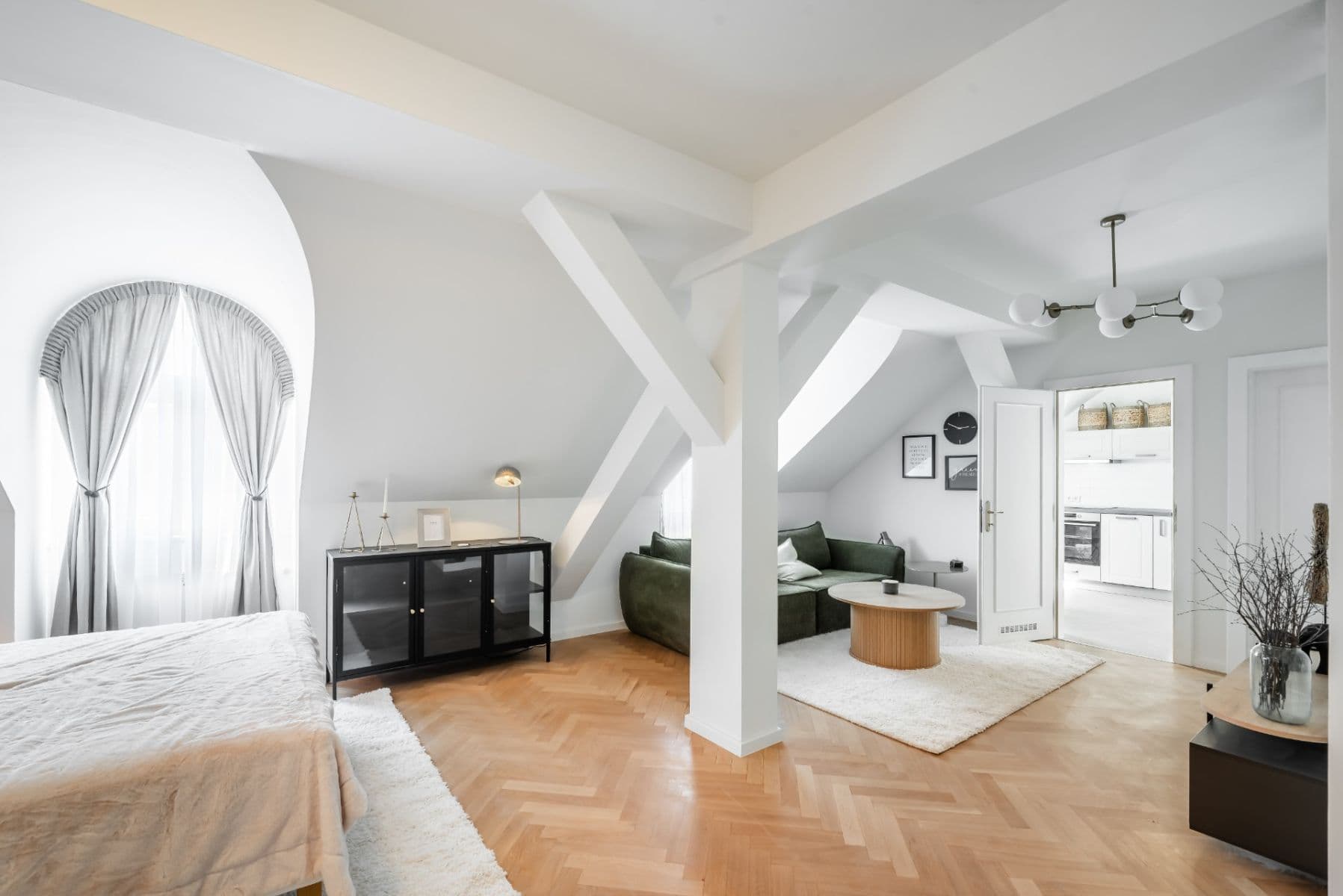 Prodej bytu 2+kk 48 m², náměstí Bratří Synků, Praha, Praha Prodej bytu 2+kk 48 m², náměstí Bratří Synků, Praha, Praha
