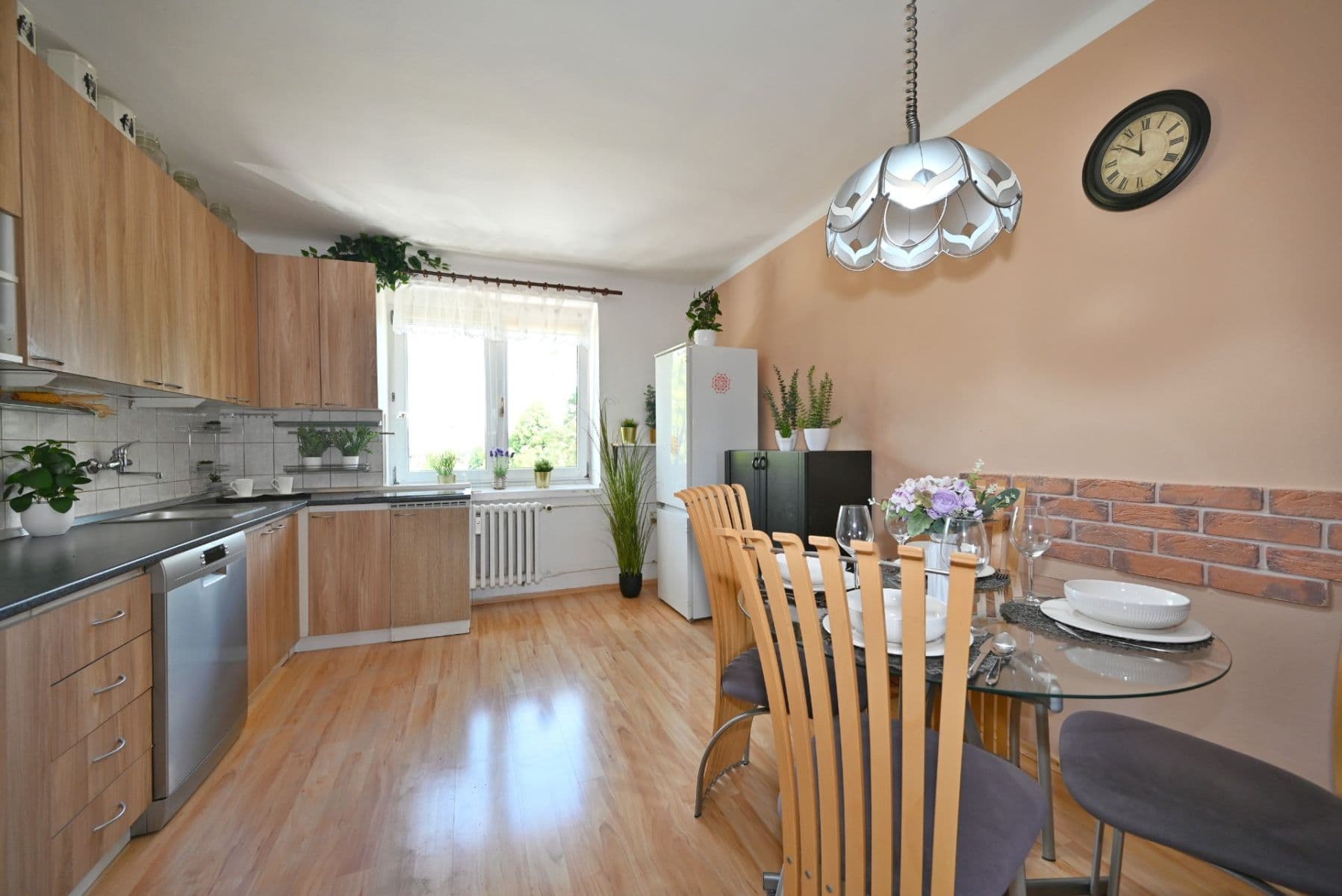 Pronájem bytu 2+1 50 m², Spojenců, Třebíč, Kraj Vysočina Pronájem bytu 2+1 50 m², Spojenců, Třebíč, Kraj Vysočina