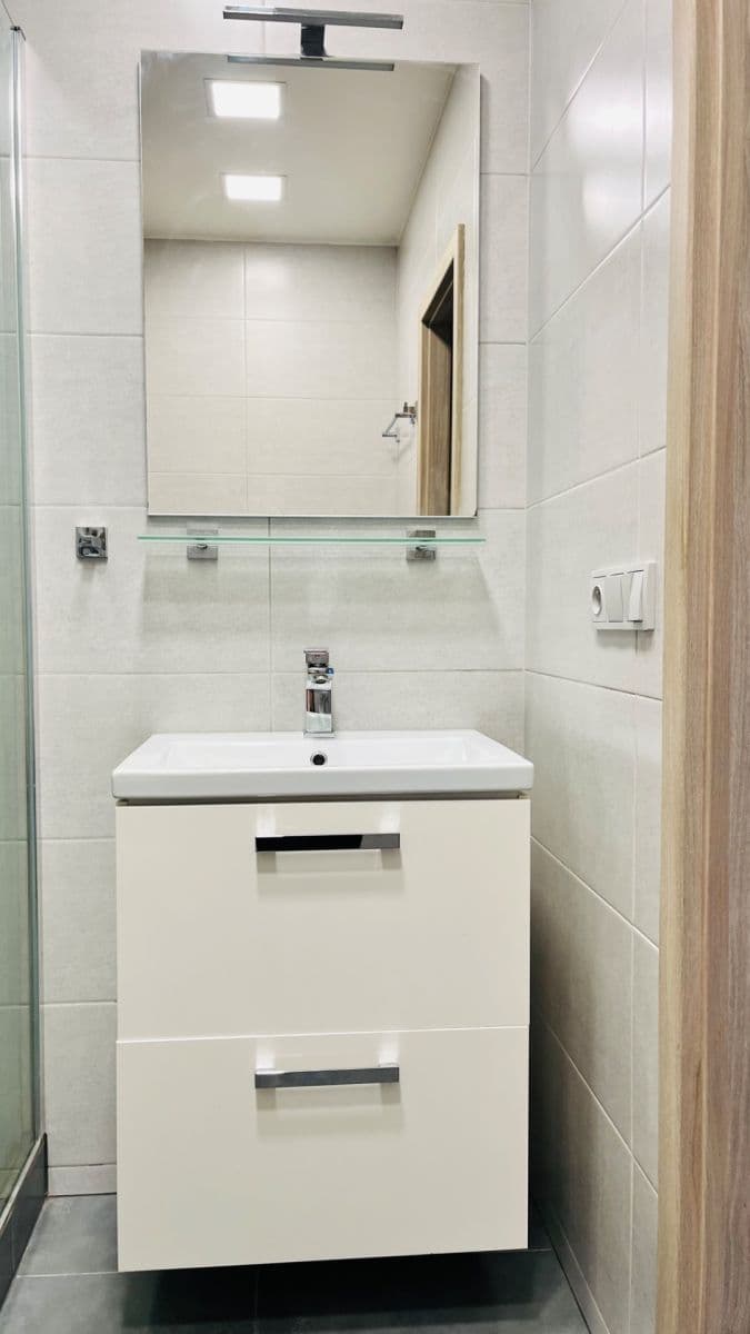 Pronájem bytu 1+kk 31 m², Voskovcova, Praha, Praha Pronájem bytu 1+kk 31 m², Voskovcova, Praha, Praha