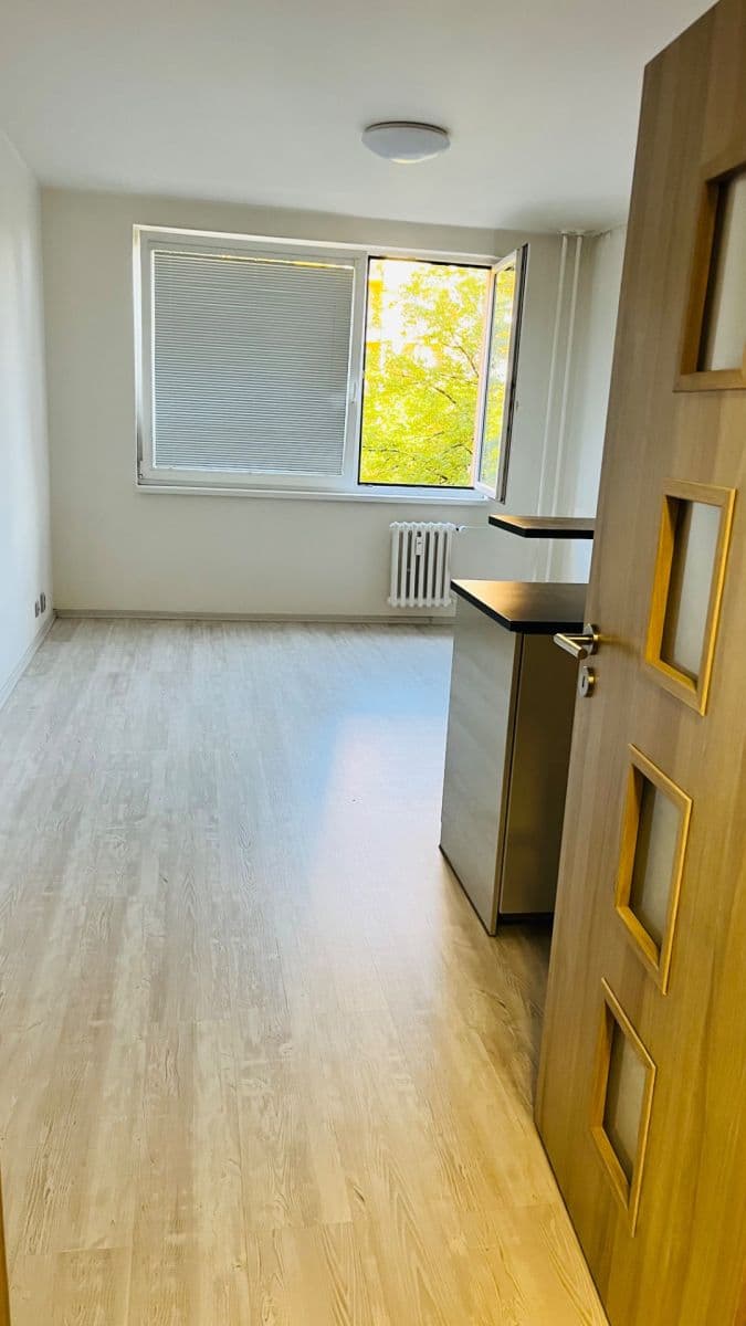 Pronájem bytu 1+kk 31 m², Voskovcova, Praha, Praha Pronájem bytu 1+kk 31 m², Voskovcova, Praha, Praha