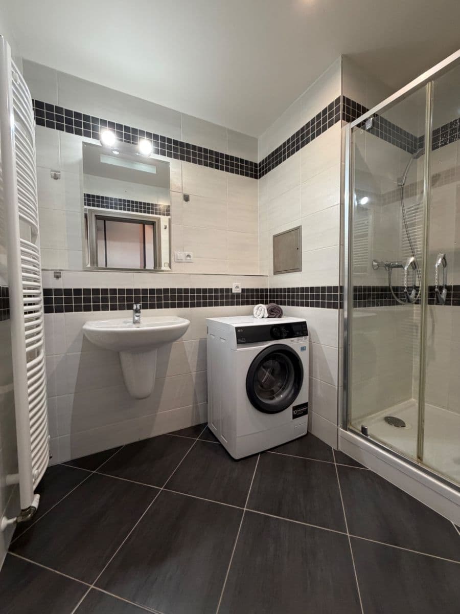 Pronájem bytu 1+kk 40 m², Hornoměcholupská, Praha, Praha Pronájem bytu 1+kk 40 m², Hornoměcholupská, Praha, Praha