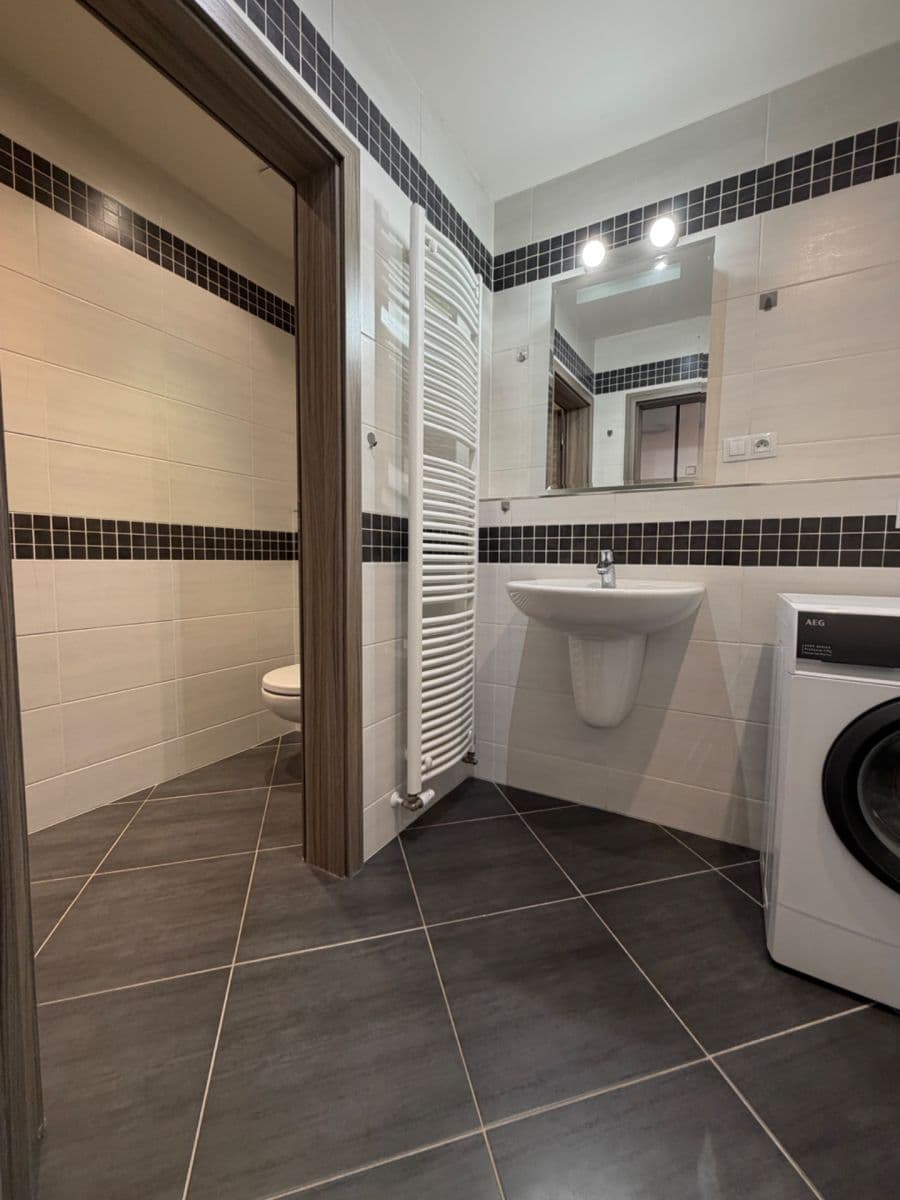 Pronájem bytu 1+kk 40 m², Hornoměcholupská, Praha, Praha Pronájem bytu 1+kk 40 m², Hornoměcholupská, Praha, Praha