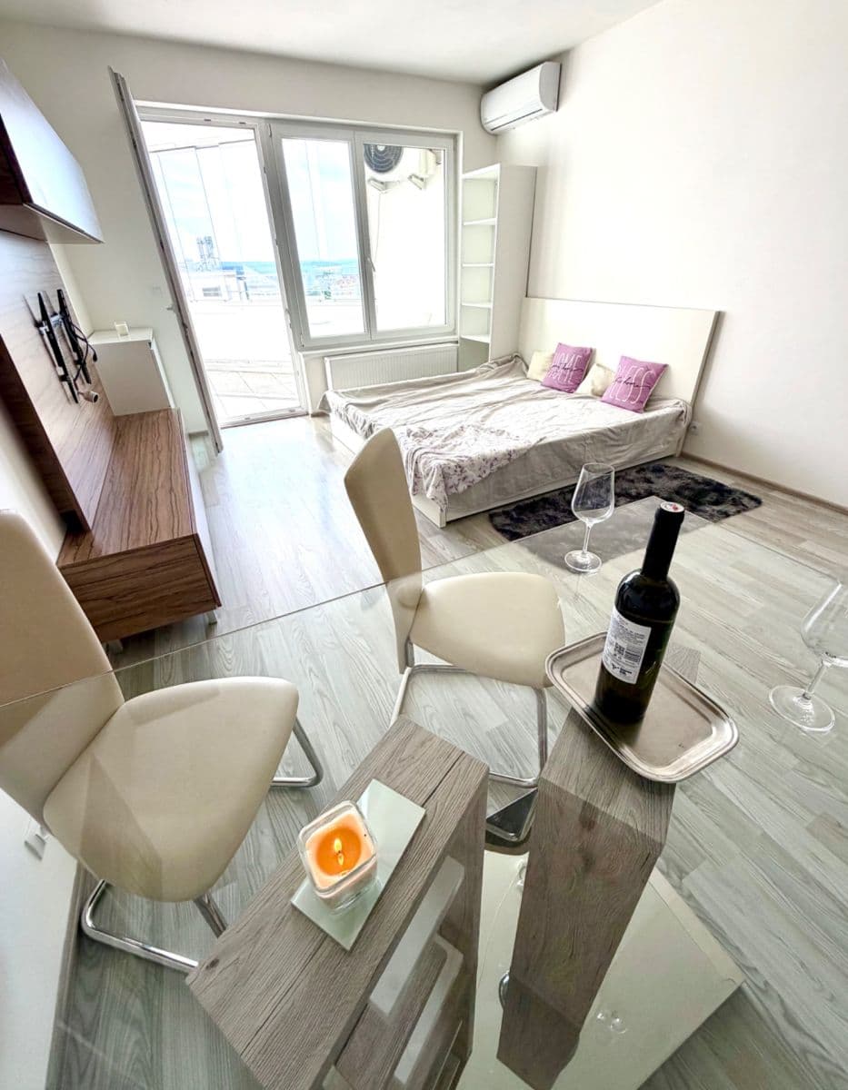 Pronájem bytu 1+kk 40 m², Hornoměcholupská, Praha, Praha Pronájem bytu 1+kk 40 m², Hornoměcholupská, Praha, Praha