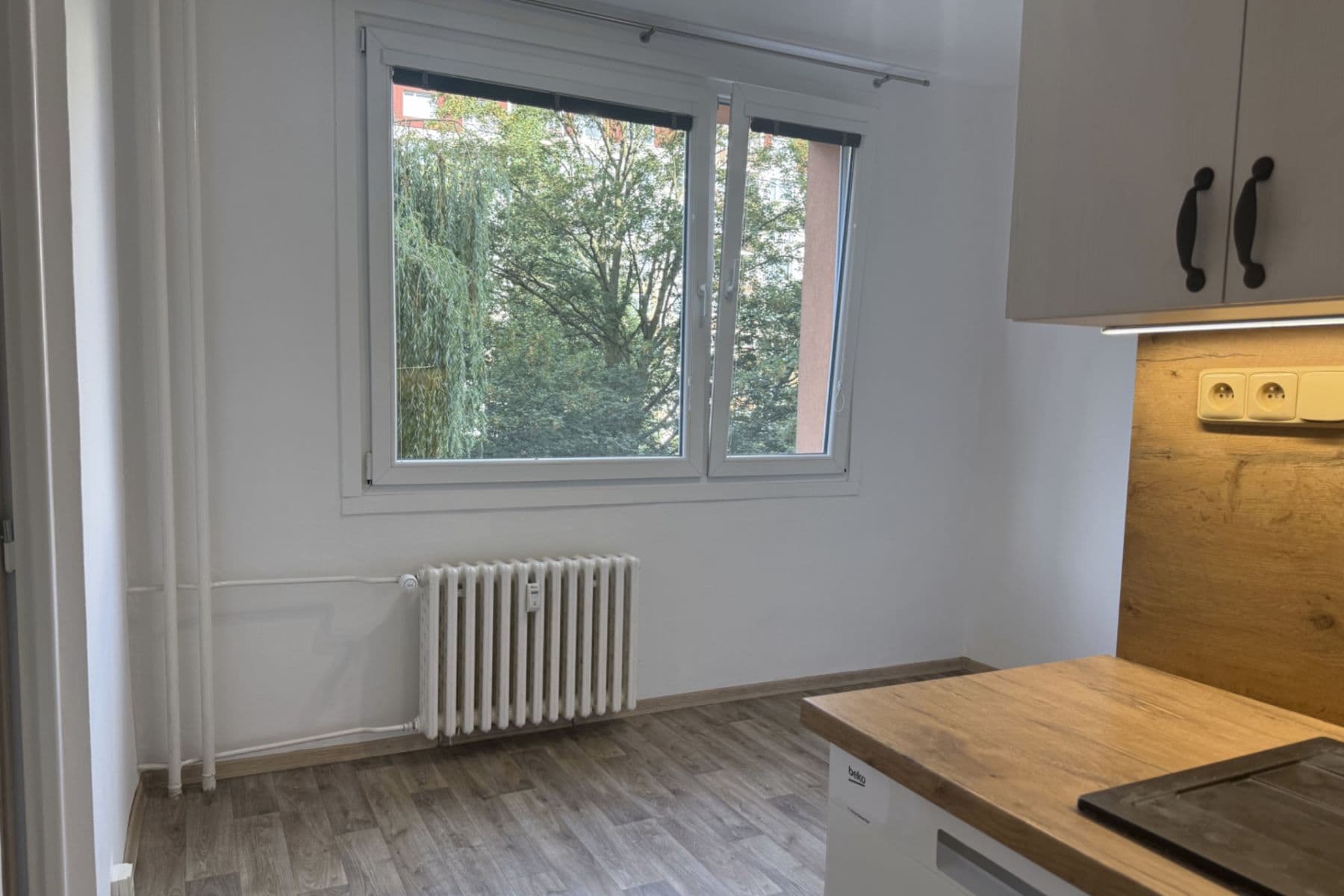 Pronájem bytu 2+1 59 m², Šípková, Ústí nad Labem, Ústecký kraj Pronájem bytu 2+1 59 m², Šípková, Ústí nad Labem, Ústecký kraj