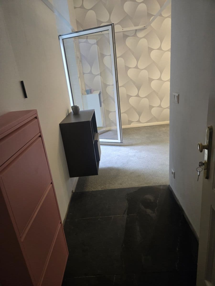 Prodej nebytového prostoru 26 m², Roháčova, Praha, Praha Prodej nebytového prostoru 26 m², Roháčova, Praha, Praha
