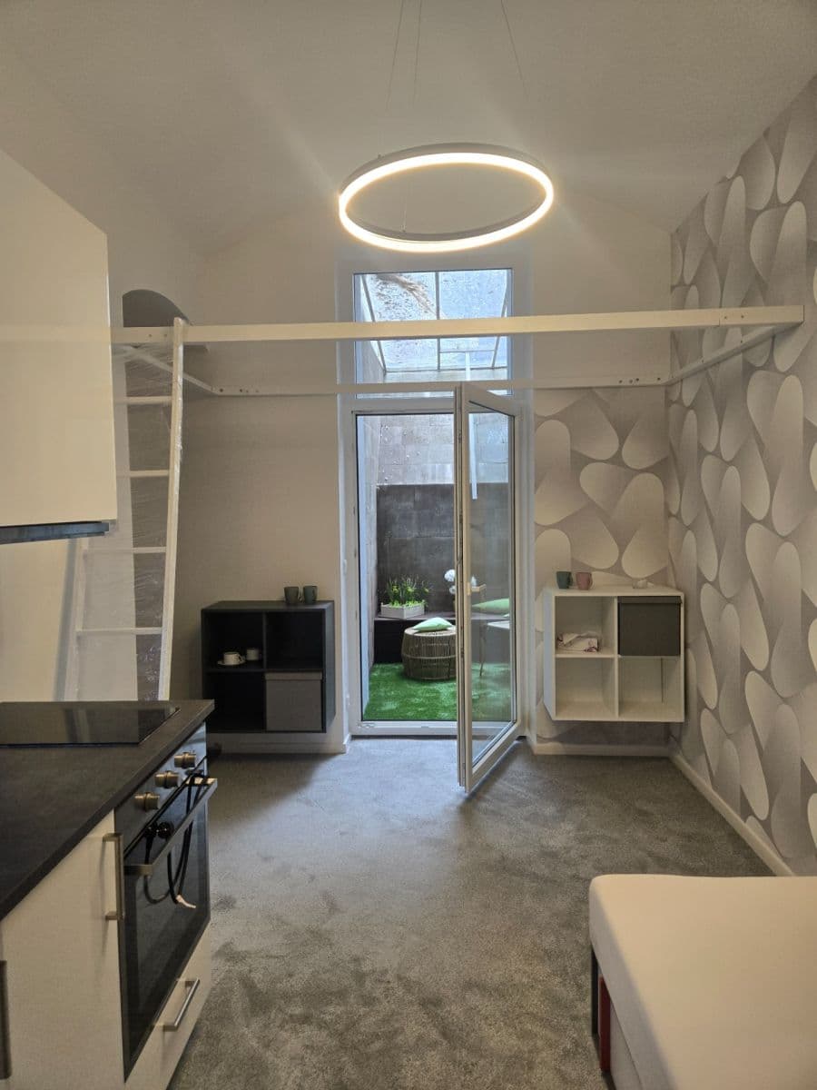 Prodej nebytového prostoru 26 m², Roháčova, Praha, Praha Prodej nebytového prostoru 26 m², Roháčova, Praha, Praha