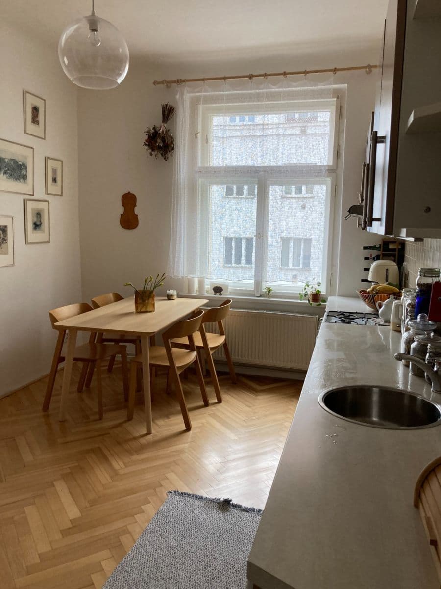 Prodej bytu 2+1 55 m², Žitomírská, Praha, Praha Prodej bytu 2+1 55 m², Žitomírská, Praha, Praha