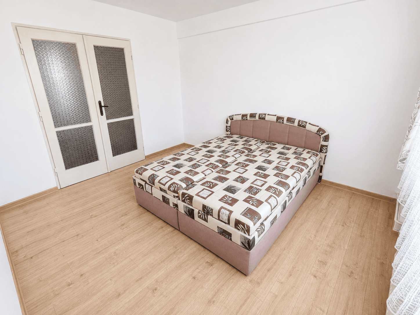 Pronájem bytu 2+1 62 m², Jednoty, Sokolov, Karlovarský kraj Pronájem bytu 2+1 62 m², Jednoty, Sokolov, Karlovarský kraj