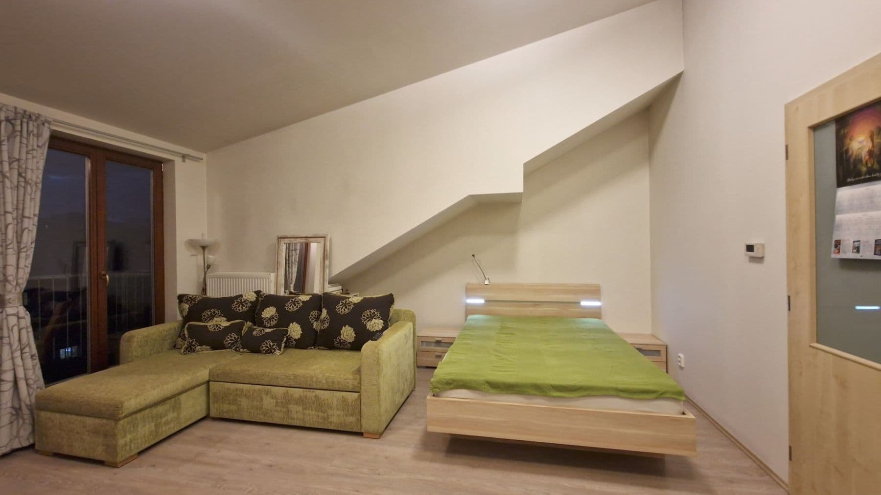 Pronájem bytu 1+kk 45 m², Kloboučnická, Praha, Praha Pronájem bytu 1+kk 45 m², Kloboučnická, Praha, Praha
