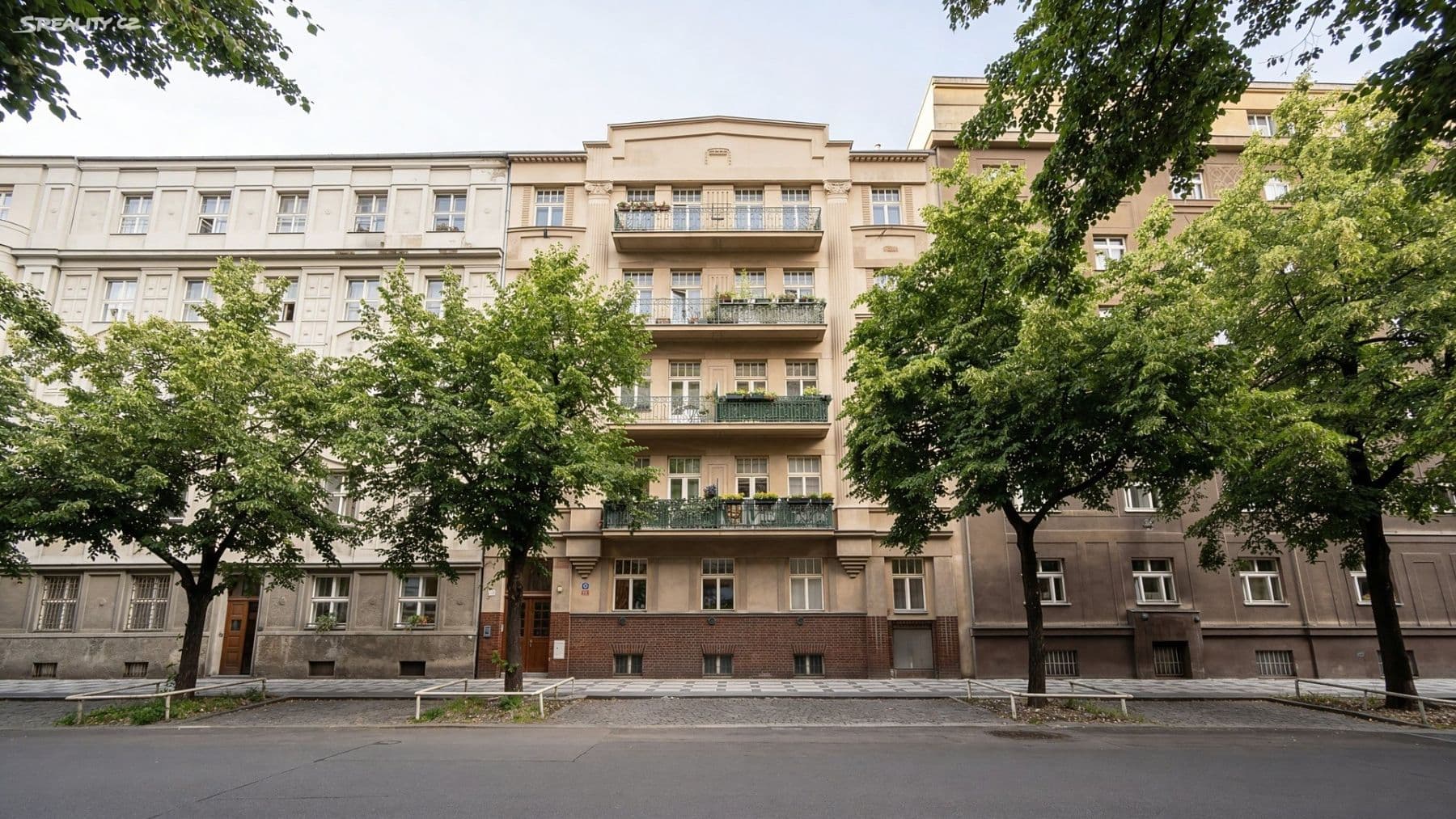 Prodej nebytového prostoru 81 m², Lucemburská, Praha, Praha Prodej nebytového prostoru 81 m², Lucemburská, Praha, Praha